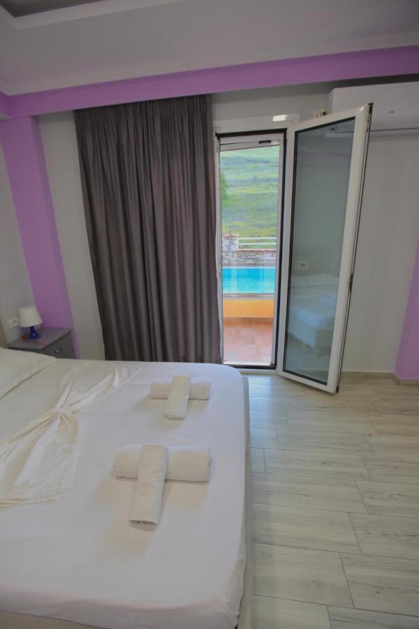 Karos Hotel Llaman Himarë Exterior foto