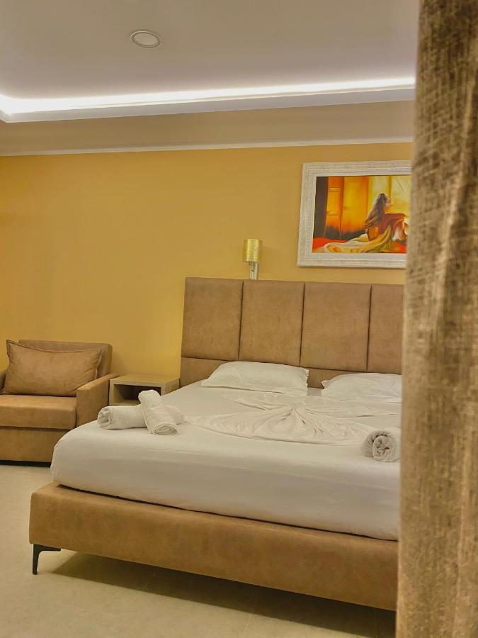 Karos Hotel Llaman Himarë Exterior foto